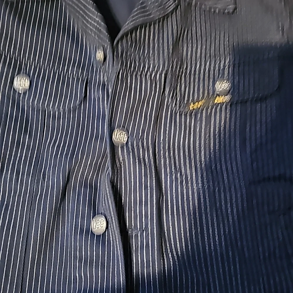 Jackets - Picture 4 of 9